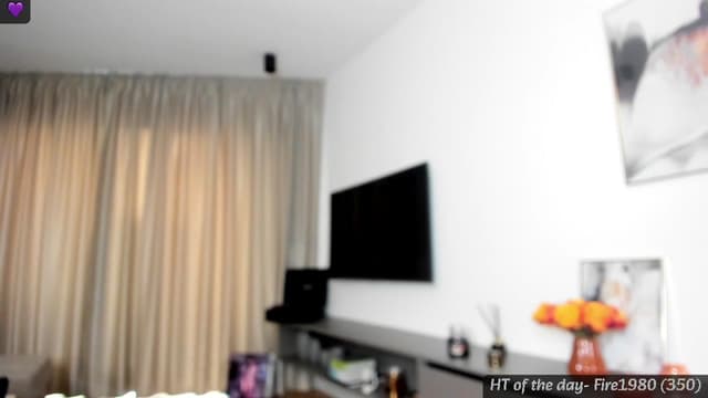 Gallery image thumbnail from Mi_Ha's myfreecams stream on, 08/27/2024, 16:43 image 6 of 20
