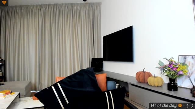 Gallery image thumbnail from Mi_Ha's myfreecams stream on, 10/07/2024, 14:55 image 2 of 20