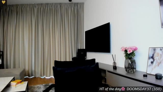 Gallery image thumbnail from Mi_Ha's myfreecams stream on, 04/29/2025, 17:50 image 11 of 20
