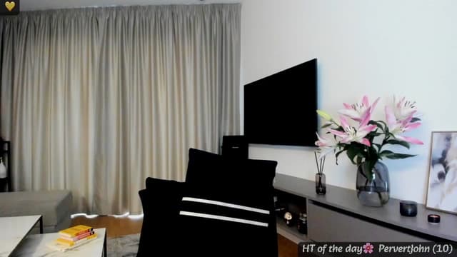 Gallery image thumbnail from Mi_Ha's myfreecams stream on, 05/30/2025, 17:20 image 4 of 20