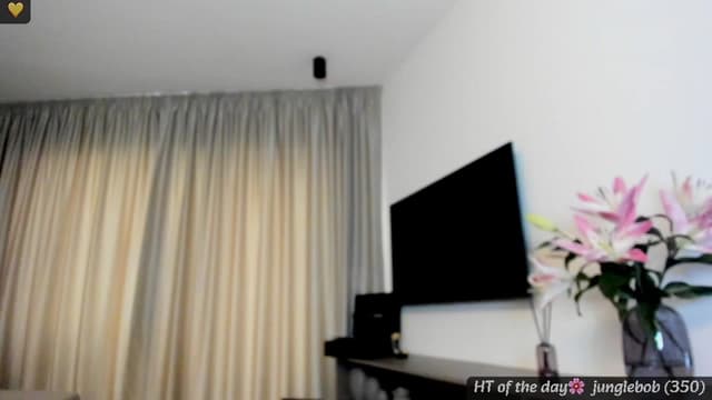 Gallery image thumbnail from Mi_Ha's myfreecams stream on, 05/30/2025, 17:20 image 16 of 20