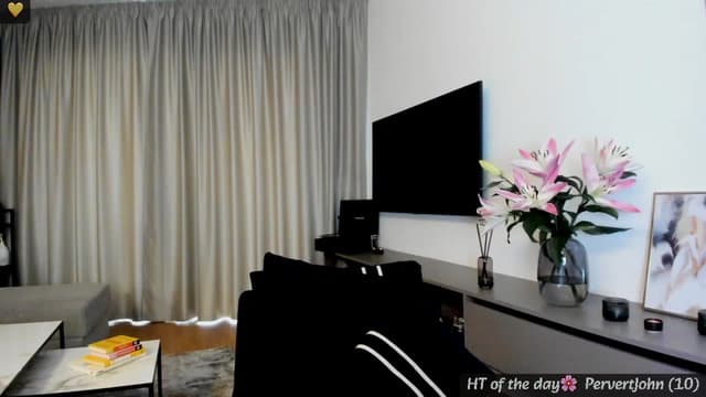Gallery image thumbnail from Mi_Ha's myfreecams stream on, 05/30/2025, 17:20 image 9 of 20