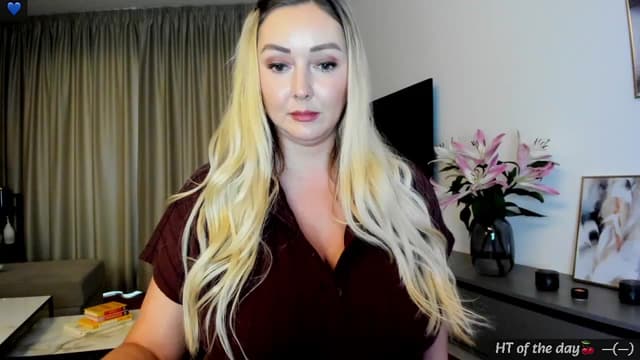 Gallery image thumbnail from Mi_Ha's myfreecams stream on, 06/03/2025, 15:22 image 15 of 20