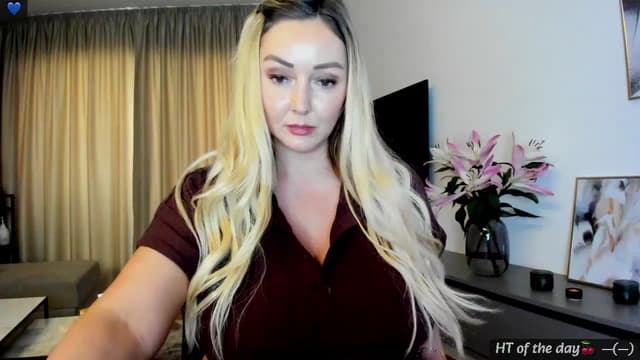 Gallery image thumbnail from Mi_Ha's myfreecams stream on, 06/03/2025, 15:22 image 16 of 20