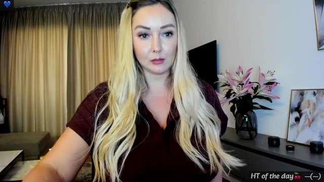 Gallery image thumbnail from Mi_Ha's myfreecams stream on, 06/03/2025, 15:22 image 18 of 20