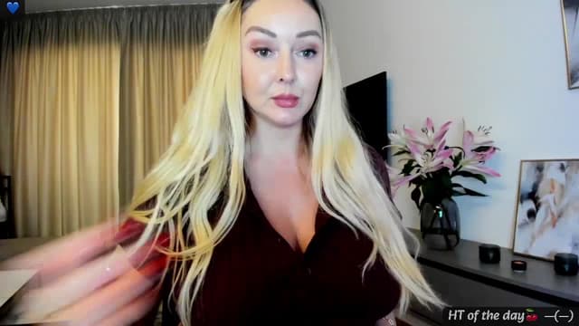 Gallery image thumbnail from Mi_Ha's myfreecams stream on, 06/03/2025, 15:22 image 13 of 20