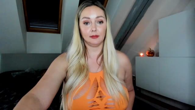 Gallery image thumbnail from Mi_Ha's myfreecams stream on, 09/24/2025, 16:08 image 6 of 20