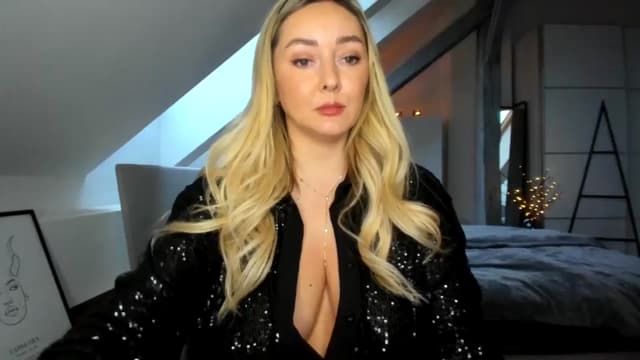 Gallery image thumbnail from Mi_Ha's myfreecams stream on, 12/22/2025, 14:19 image 8 of 20