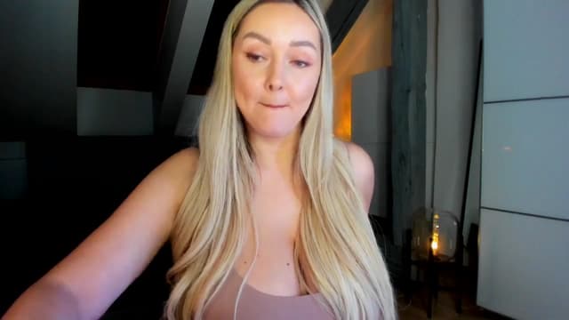 Gallery image thumbnail from Mi_Ha's myfreecams stream on, 03/02/2026, 19:55 image 11 of 20