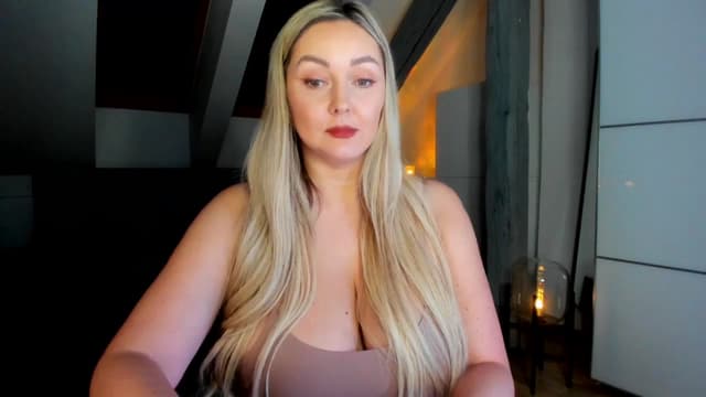 Gallery image thumbnail from Mi_Ha's myfreecams stream on, 03/02/2026, 19:55 image 7 of 20