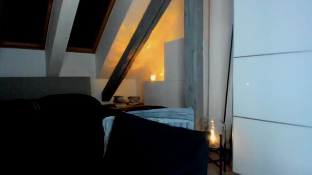 Gallery image thumbnail from Mi_Ha's myfreecams stream on, 03/31/2026, 21:03 image 17 of 20