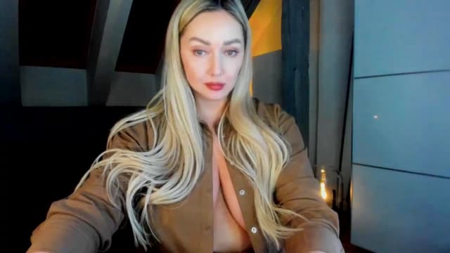 Gallery image thumbnail from Mi_Ha's myfreecams stream on, 04/01/2026, 20:25 image 3 of 20