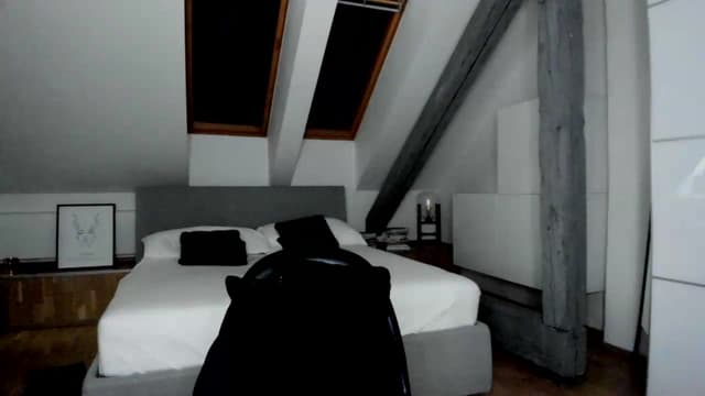 Gallery image thumbnail from Mi_Ha's myfreecams stream on, 07/17/2026, 17:01 image 11 of 20