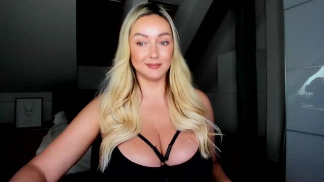Gallery image thumbnail from Mi_Ha's myfreecams stream on, 07/22/2026, 13:24 image 15 of 20