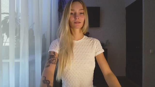 Gallery image thumbnail from Milaa's myfreecams stream on, 08/16/2024, 15:19 image 13 of 20