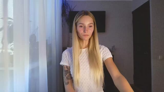 Gallery image thumbnail from Milaa's myfreecams stream on, 08/17/2024, 15:49 image 7 of 20