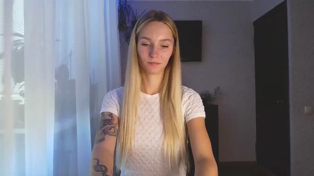 Gallery image thumbnail from Milaa's myfreecams stream on, 08/17/2024, 15:49 image 4 of 20