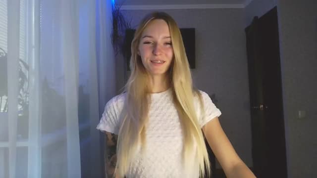 Gallery image thumbnail from Milaa's myfreecams stream on, 08/30/2024, 15:57 image 3 of 20