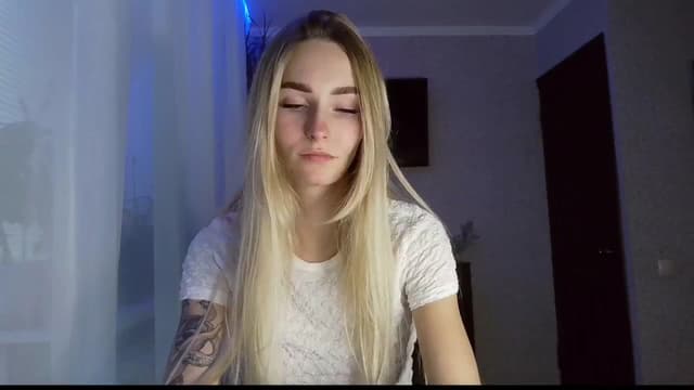 Gallery image thumbnail from Milaa's myfreecams stream on, 09/20/2024, 16:06 image 11 of 20