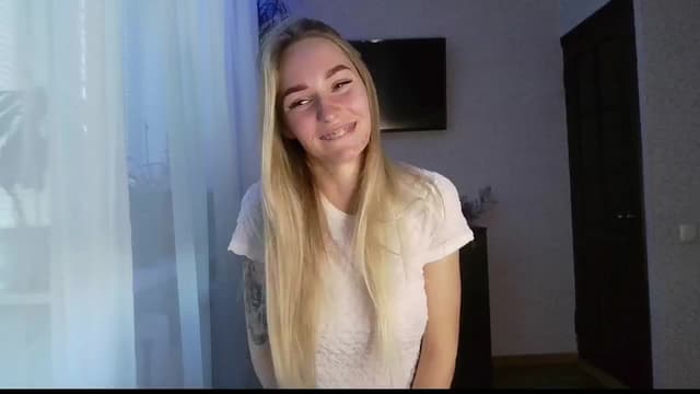 Gallery image thumbnail from Milaa's myfreecams stream on, 09/21/2024, 15:03 image 15 of 20