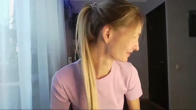 Gallery image thumbnail from Milaa's myfreecams stream on, 10/08/2024, 14:29 image 12 of 20