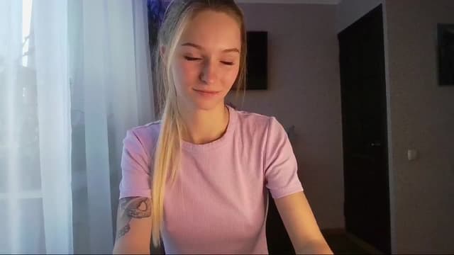 Gallery image thumbnail from Milaa's myfreecams stream on, 10/08/2024, 14:29 image 6 of 20