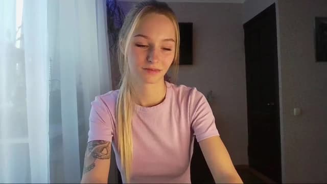Gallery image thumbnail from Milaa's myfreecams stream on, 10/08/2024, 14:29 image 3 of 20