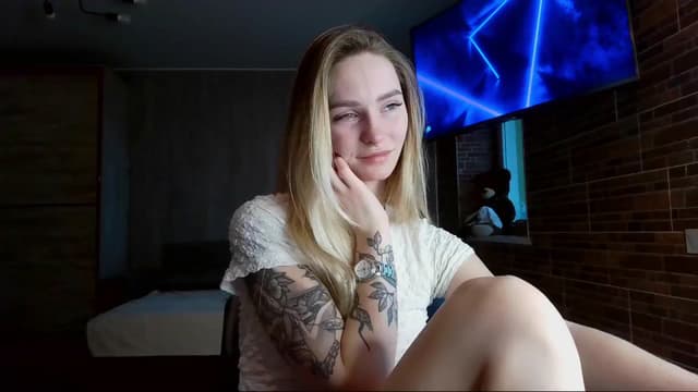 Gallery image thumbnail from Milaa's myfreecams stream on, 01/31/2025, 07:45 image 14 of 20