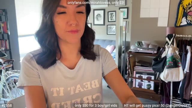 Gallery image thumbnail from Mirah's myfreecams stream on, 05/08/2025, 22:47 image 17 of 20