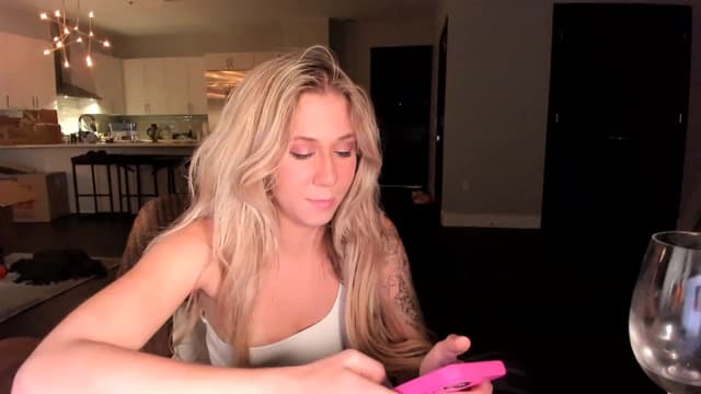 Gallery image thumbnail from Mochi's myfreecams stream on, 05/18/2023, 07:07 image 10 of 20