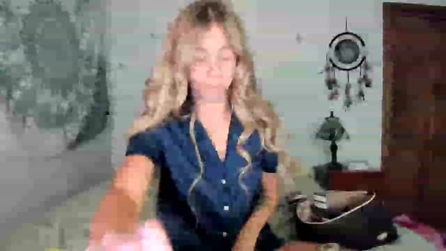 Gallery image thumbnail from Mochi's myfreecams stream on, 06/21/2023, 18:40 image 15 of 20