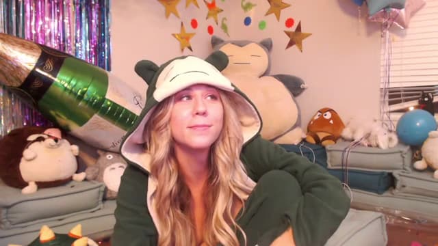 Gallery image thumbnail from Mochi's myfreecams stream on, 07/01/2023, 09:38 image 18 of 20