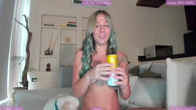 Gallery image thumbnail from Mochi's myfreecams stream on, 08/12/2023, 23:23 image 4 of 20