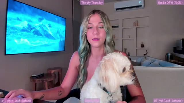Gallery image thumbnail from Mochi's myfreecams stream on, 08/25/2023, 06:30 image 6 of 20