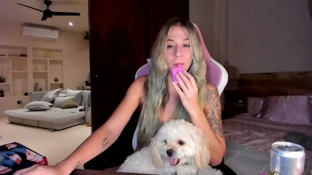 Gallery image thumbnail from Mochi's myfreecams stream on, 09/17/2023, 08:18 image 14 of 20