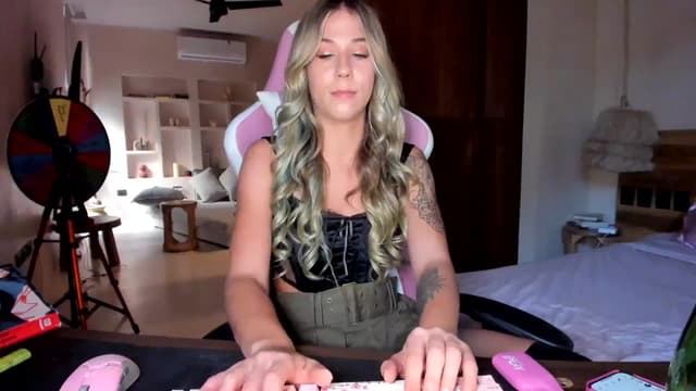 Gallery image thumbnail from Mochi's myfreecams stream on, 09/18/2023, 23:17 image 15 of 20