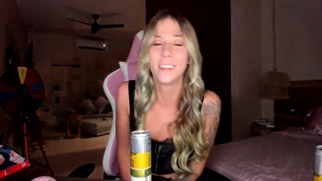 Gallery image thumbnail from Mochi's myfreecams stream on, 09/19/2023, 07:22 image 11 of 20