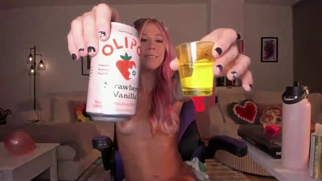 Gallery image thumbnail from Mochi's myfreecams stream on, 07/13/2024, 08:06 image 17 of 20