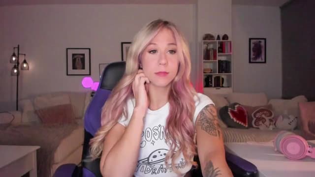 Gallery image thumbnail from Mochi's myfreecams stream on, 07/16/2024, 11:07 image 4 of 20