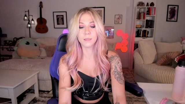 Gallery image thumbnail from Mochi's myfreecams stream on, 07/20/2024, 08:53 image 5 of 20
