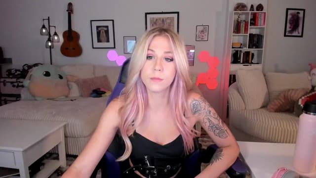 Gallery image thumbnail from Mochi's myfreecams stream on, 07/20/2024, 08:53 image 4 of 20