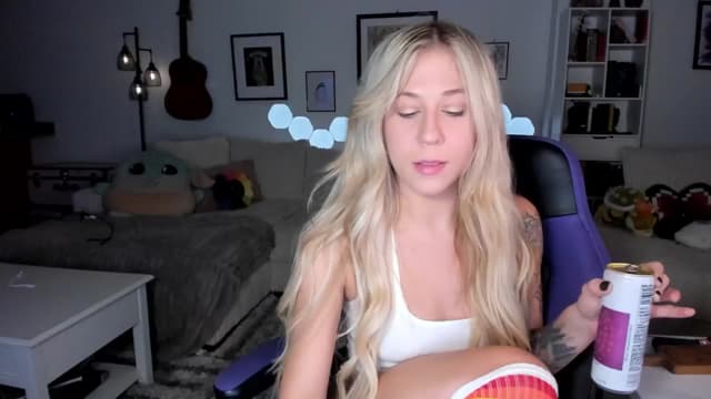 Gallery image thumbnail from Mochi's myfreecams stream on, 08/09/2024, 06:00 image 11 of 20