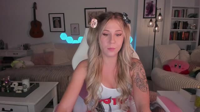 Gallery image thumbnail from Mochi's myfreecams stream on, 10/02/2024, 04:47 image 2 of 20