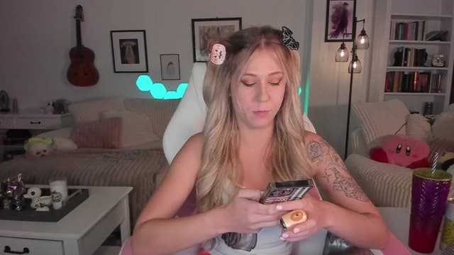 Gallery image thumbnail from Mochi's myfreecams stream on, 10/02/2024, 04:47 image 1 of 20