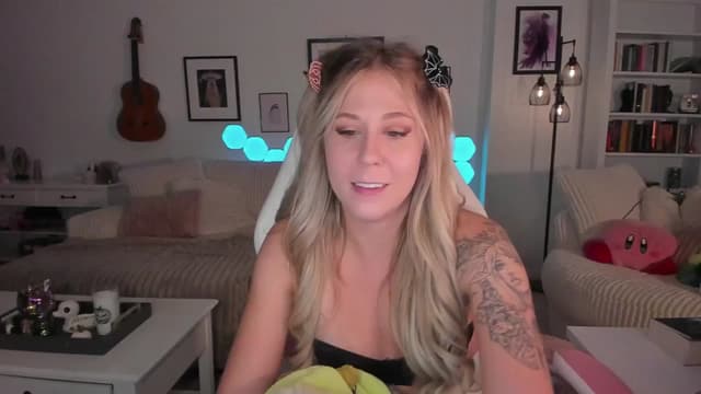 Gallery image thumbnail from Mochi's myfreecams stream on, 10/02/2024, 04:47 image 10 of 20