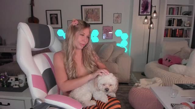 Gallery image thumbnail from Mochi's myfreecams stream on, 10/02/2024, 07:02 image 14 of 20