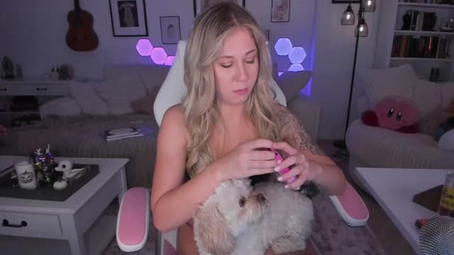 Gallery image thumbnail from Mochi's myfreecams stream on, 10/07/2024, 06:43 image 18 of 20