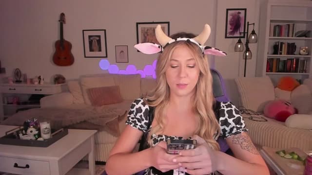 Gallery image thumbnail from Mochi's myfreecams stream on, 10/15/2024, 03:54 image 12 of 20