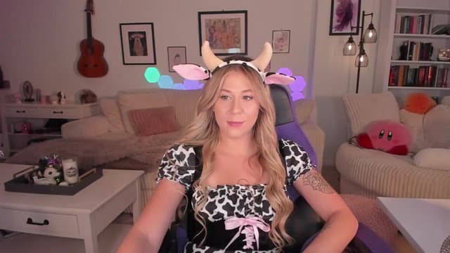 Gallery image thumbnail from Mochi's myfreecams stream on, 10/15/2024, 03:54 image 6 of 20