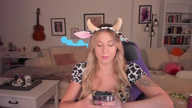 Gallery image thumbnail from Mochi's myfreecams stream on, 10/15/2024, 03:54 image 15 of 20